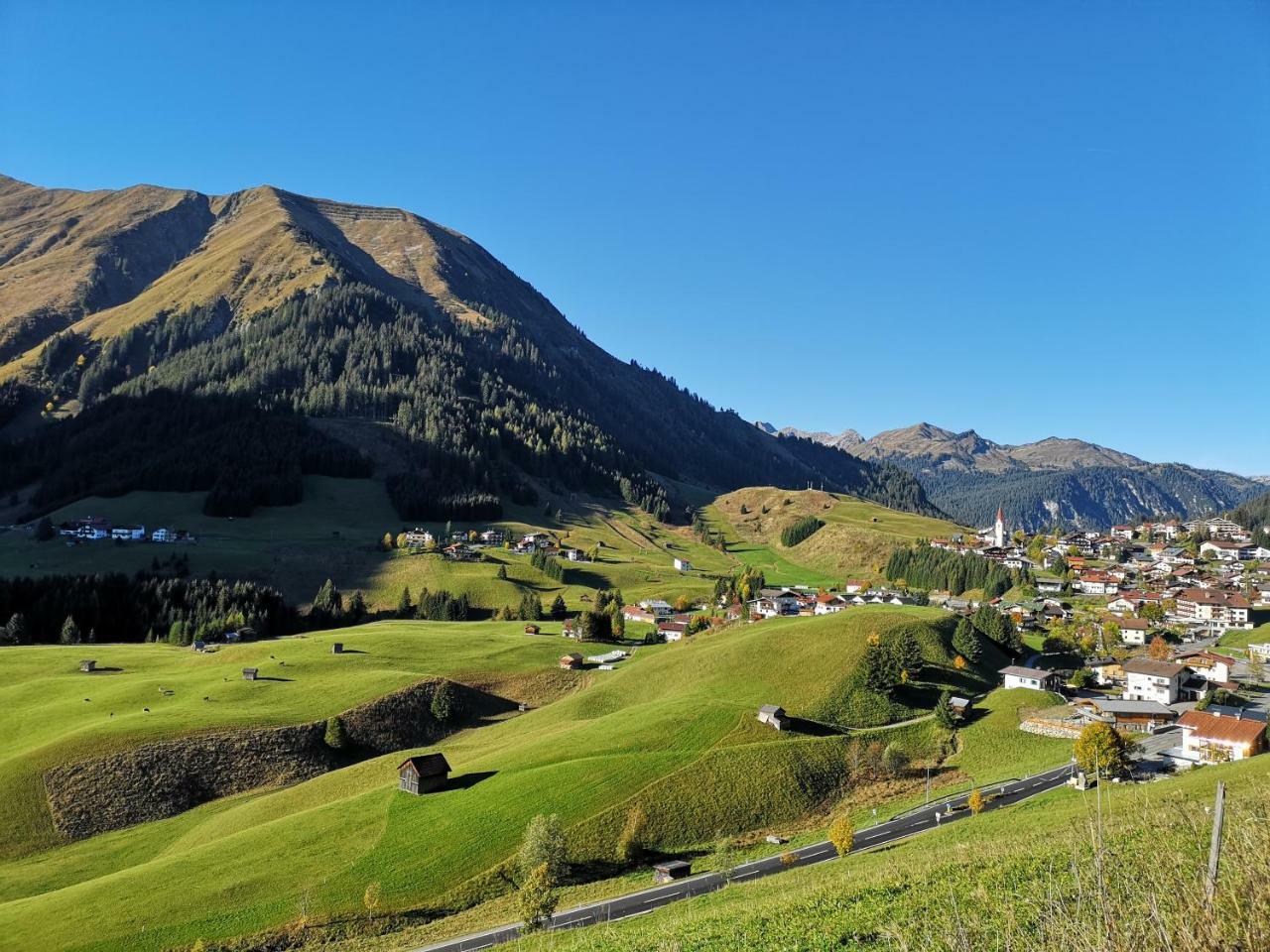 Alpen Apartments Austria Berwang Exterior photo
